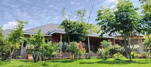 Moonbow lodge