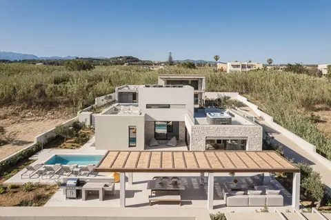 Villa Iocaste - With private pool and EV station