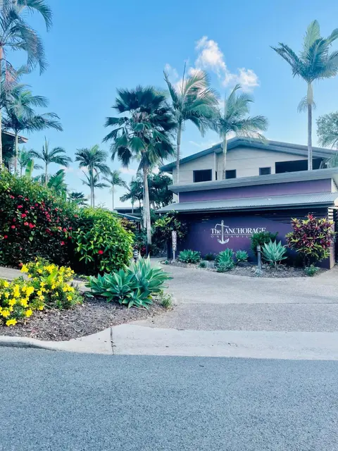 Ocean View Island 2-bedroom Townhouse Buggy Valet service extra Queen air bed