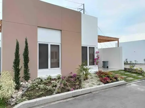 Casa de playa en exclusivo club, seguridad 24-7