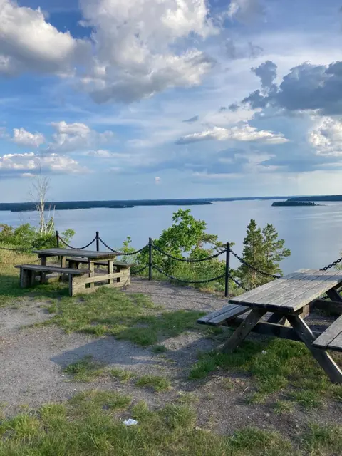 Nyrenoverad liten stuga i Marmorbruket