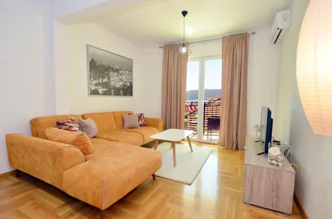Discovery Point Apartments