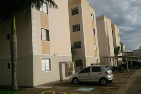Apto Próximo ao HC UFU e Faculdades de Medicina e Odonto B01
