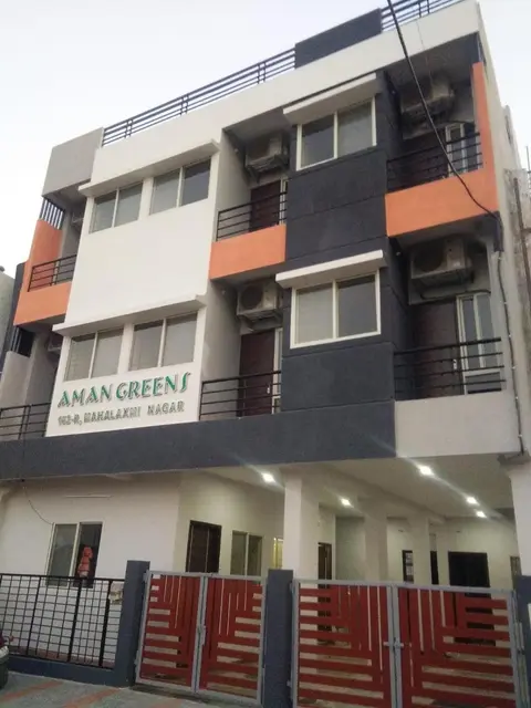 Independent Park facing Studio Flat