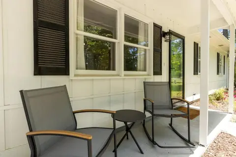 Coastal Cottage Back Patio Bliss
