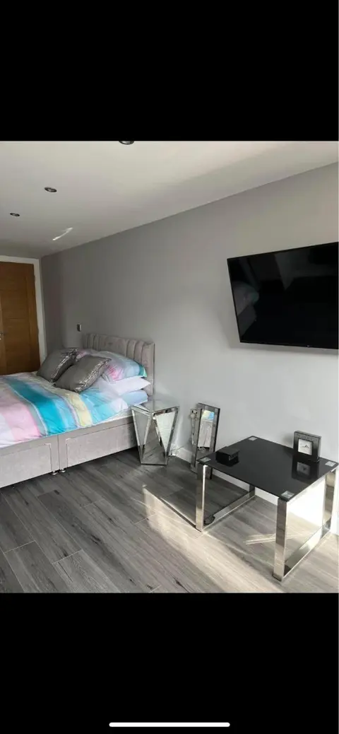 Wee Coastal Snug