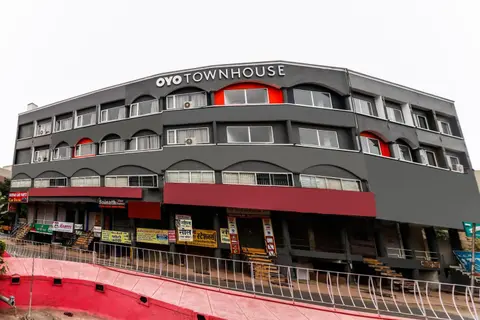 Townhouse Gandhi Hall