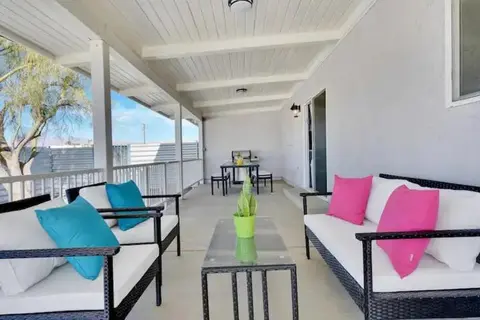 Private oasis with pool spa firepit game room and Mountain Views Enjoy the sun longer