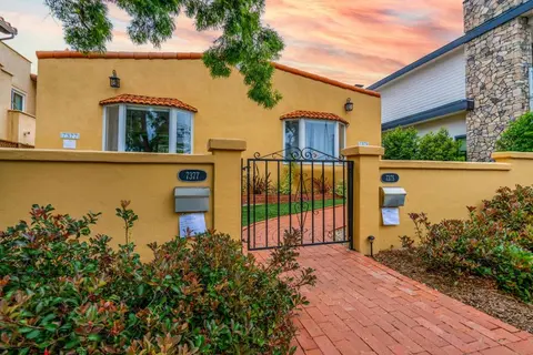 Sunlit La Jolla Village Gem with Peak Ocean Views