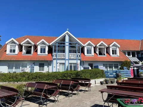 Fewo 33 Ferienwohnung am Reriker Yachthafen mit Salzhaffblick