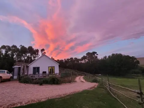Kleinwatervalplaas Farm Stay Accomodation