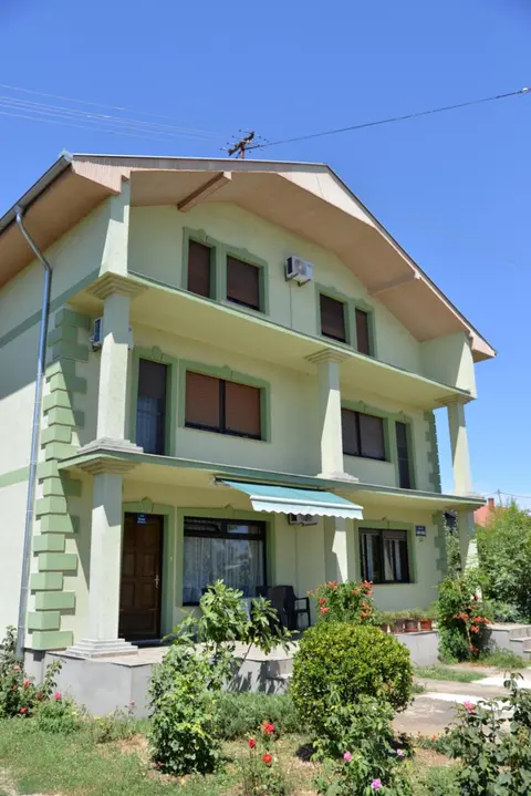 Apartment Kolonija