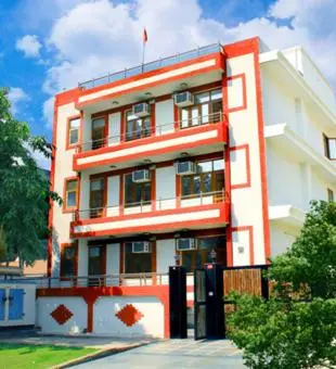 Hotel Silver Leaf, Noida