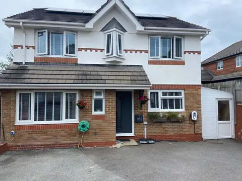 Newquay Fistral Holiday home with hot tub