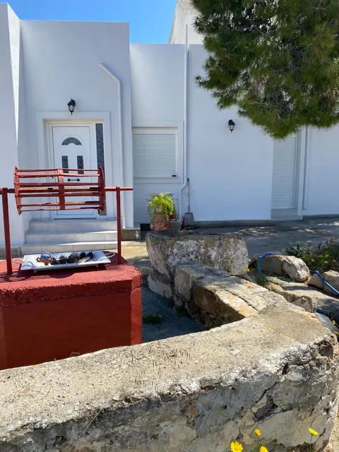 Mitsakos Golden Villa
