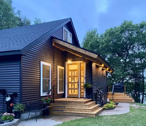 Northwoods Retreat - Lakefront with Dock and Beach access