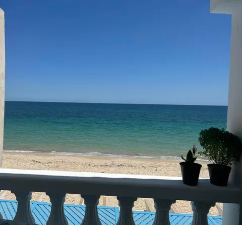 Pied dans l'Eau à Sousse méditerranéen