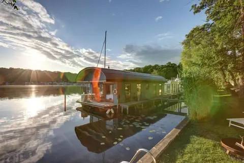 Hausboot vom Feinsten