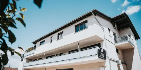 Jill Apartments