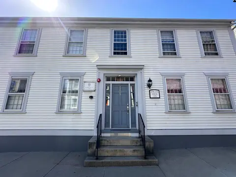Private Historic Inn Downtown Newport