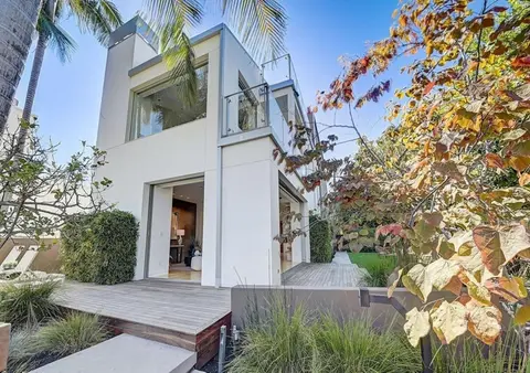 Gorgeous Three Bedroom Versatile Home
