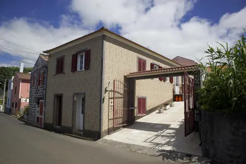 Mein Faial, Apartment with Pico and Seaview