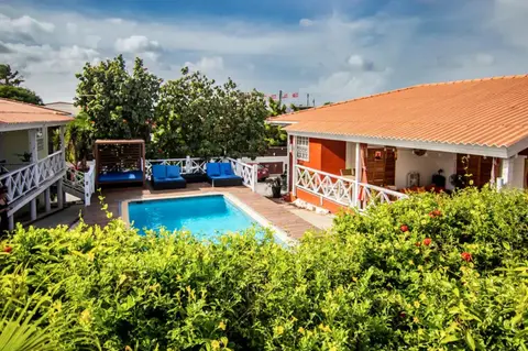 Beach Life Apartments