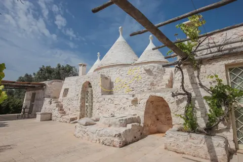 TD Trullo Titiro Vineyard Wine Cellar Pool