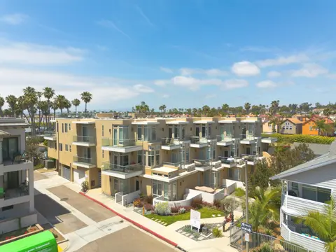 Ocean Views! 3 Bed Steps From The Beach Oceanside