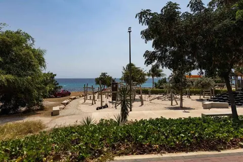 Oceanfront 3 Bedroom house