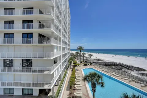 Windward Pointe 401