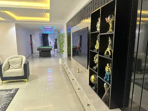 Waterfront 3bedroom with Ps5, snooker, pool in admiralty, lekki phase1