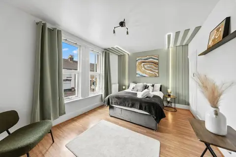 Contractor Friendly - 6 mins away from Medway Hospital