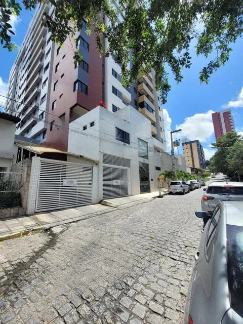 Apartamento para o São João - 3 quartos e 3 banheiros com excelente localização