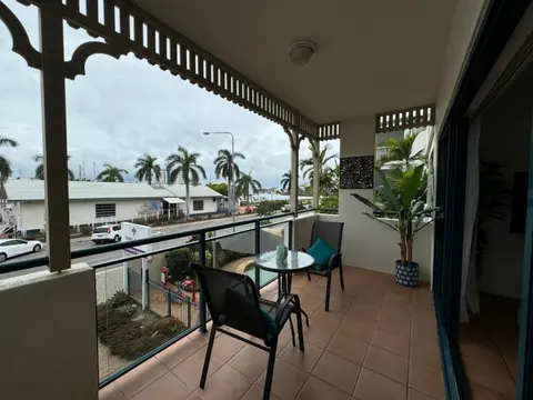 Townsville Apartment Walk to Stadium & CBD