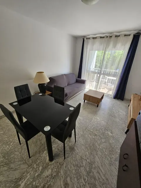 Rambla Nova-TGA560