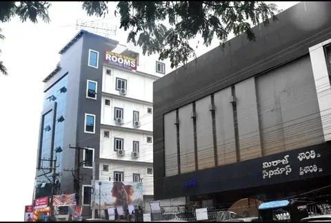 Hotel VSR Grand