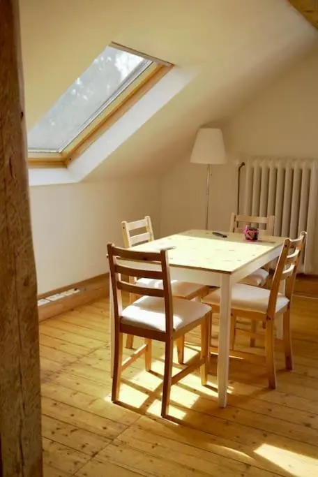 Appartement im Dachgeschoss einer Gründerzeit Villa