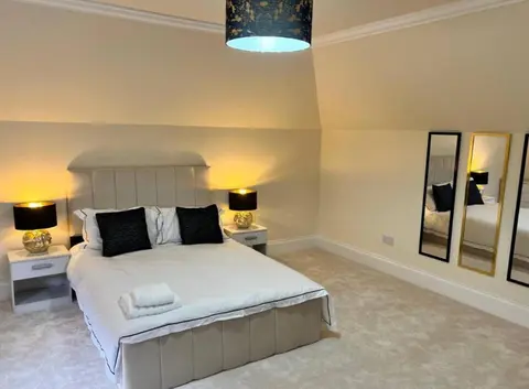 Glasgow Central Paradise - Spacious 3- Bed House