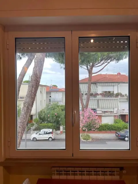 Luminosa casa con posto auto in Versilia a 5 min dal mare