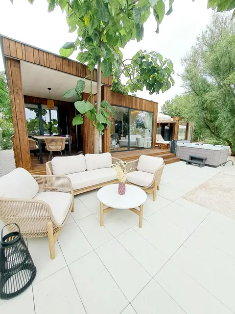 "Beachvilla Stella" Eco Beach Lodge in first sealine with Spa