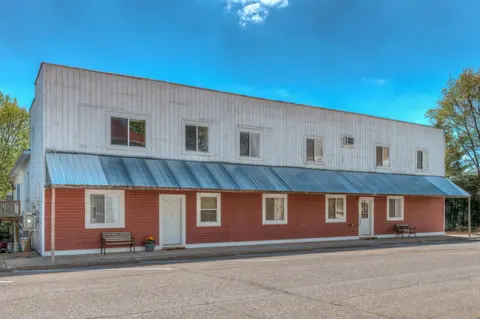 2BR Condo Near Lake w Sunny Bedrooms - Moonbeam