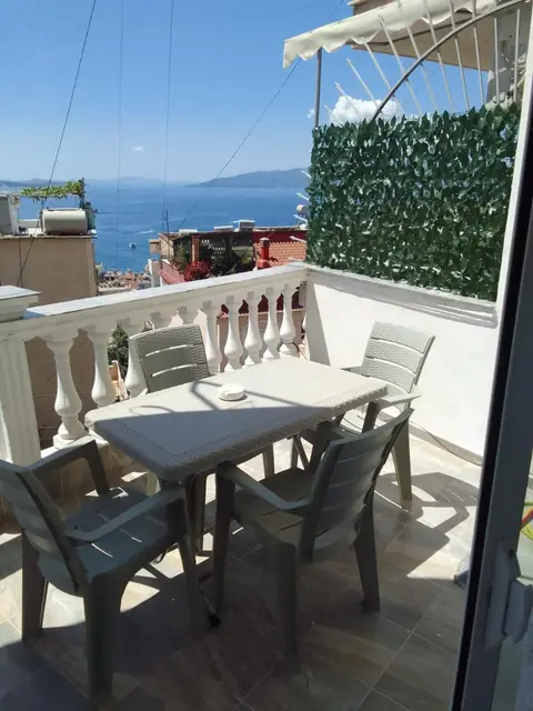 Renato's Apartment