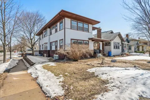 Garden Apt, Majestic MPLS Duplex