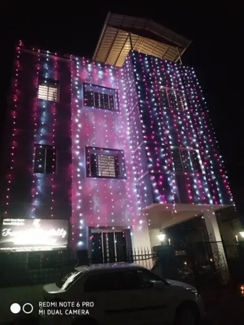 Beautiful GardenTerrace 2 Bhk in Posh city center