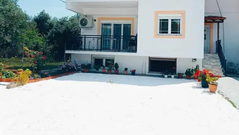 Lectras House