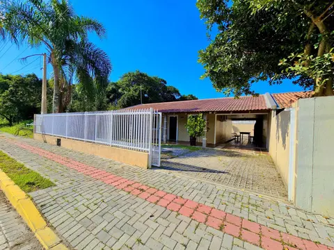 CASA AMBAR COM PISCINA A 400 METROS DA PRAIA DE Mariscal BOMBINHAS N 705