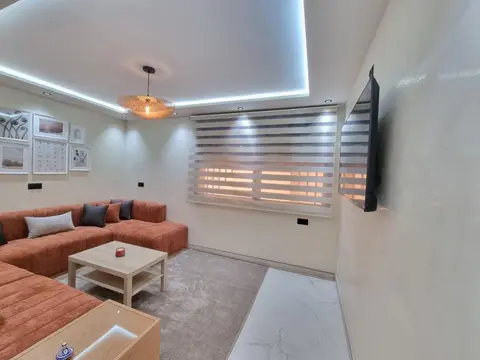 Trendy 2-Bedroom Oasis Near Top Restaurants and Cafes - Air Conditioners!