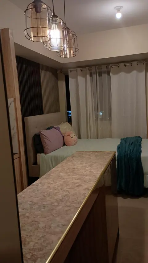 R Suites