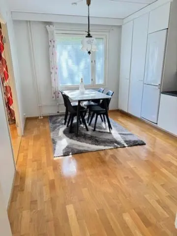 Ilona Apartment, ESCAPE 2
